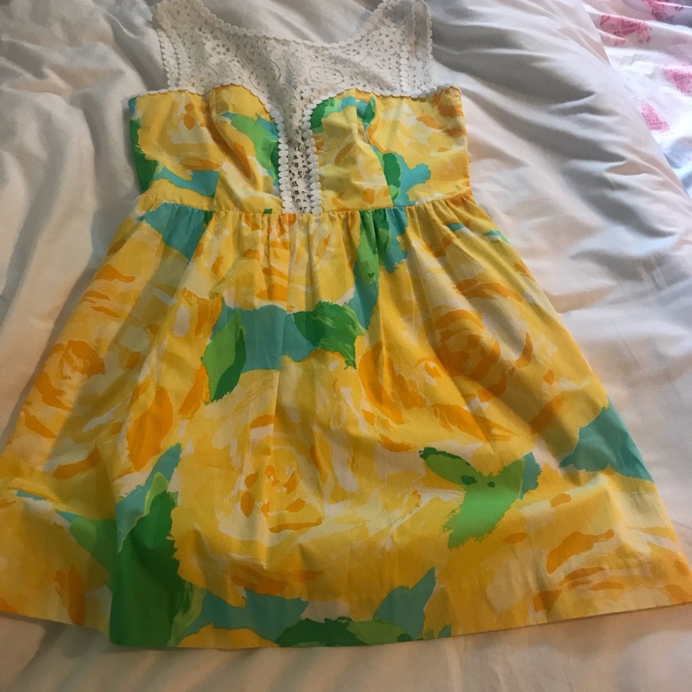 Raegan dress size 8 yellow first impressions